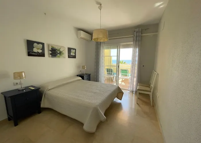 Intermobiliaria - Puerto Alto B3 17 * Estepona